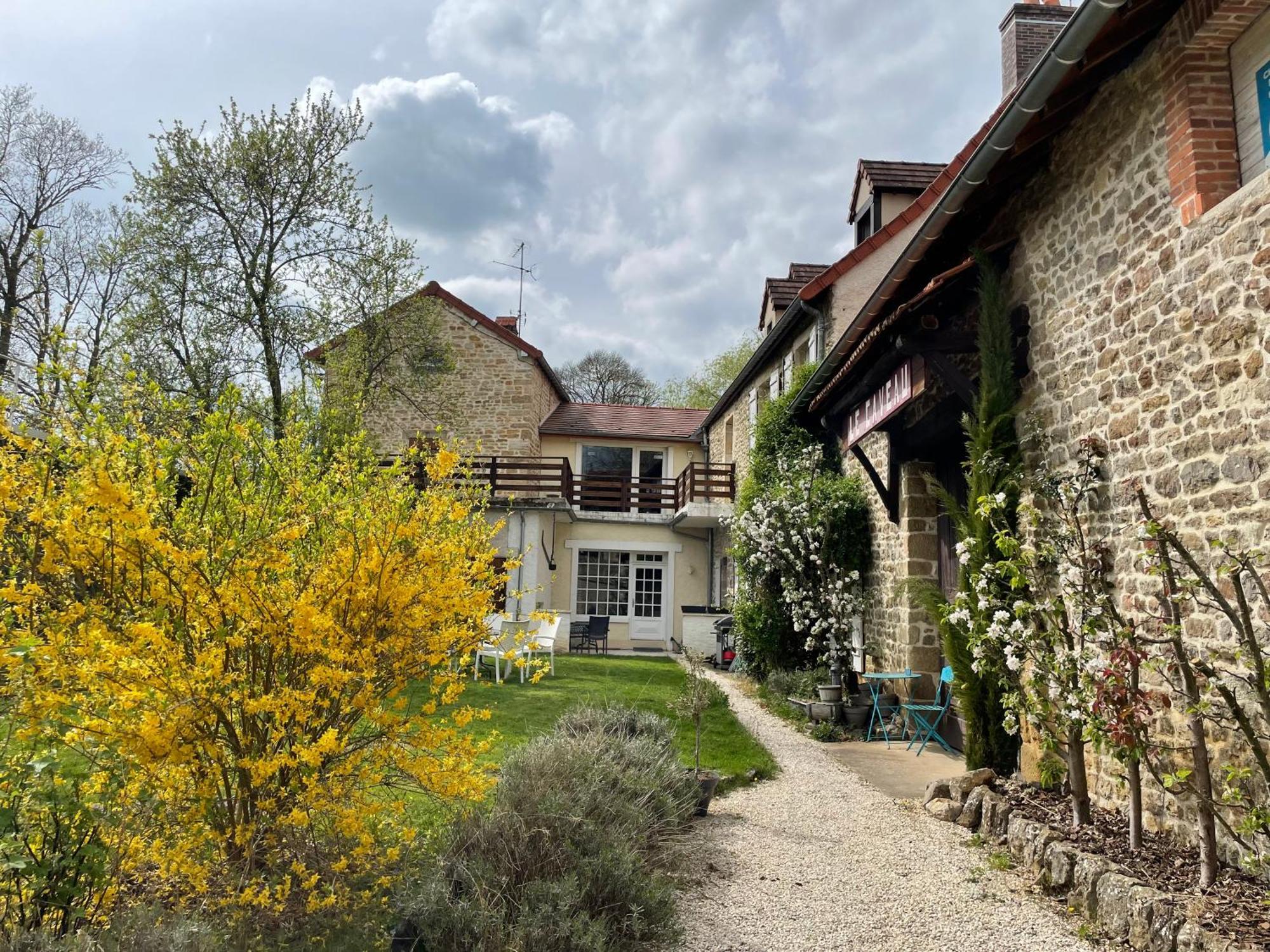 Domaine De Vandenesse Et Spa ภายนอก รูปภาพ